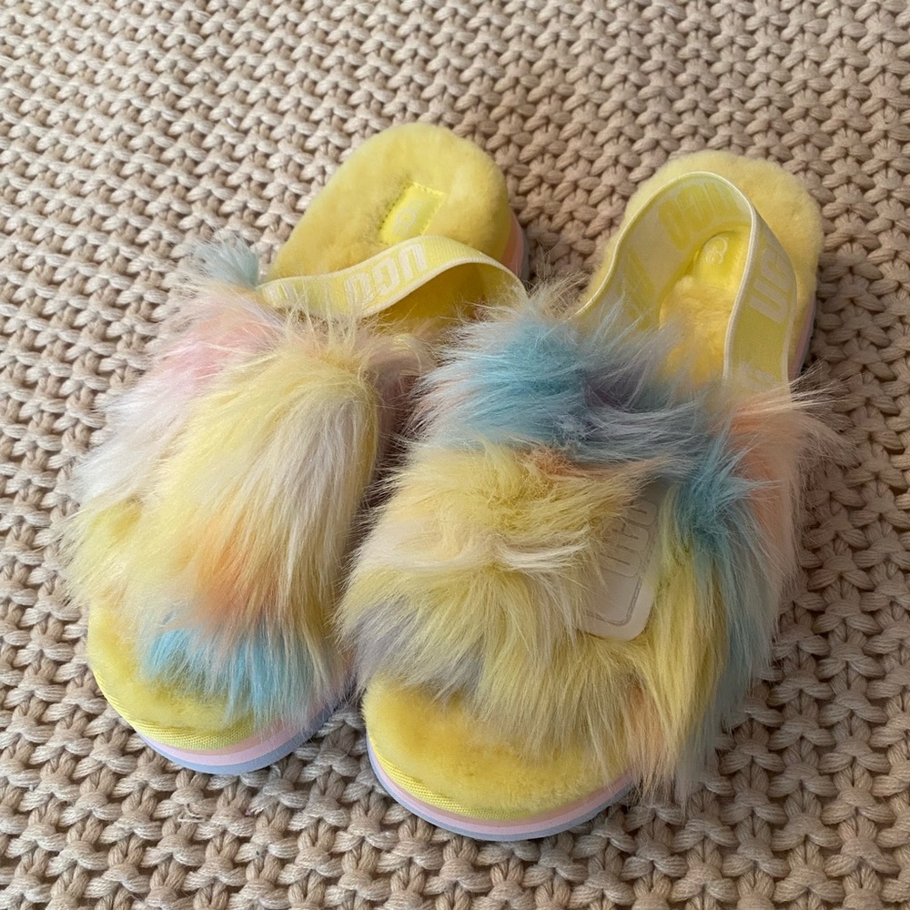 SOLD DO NOT BUY Ugg platform slides